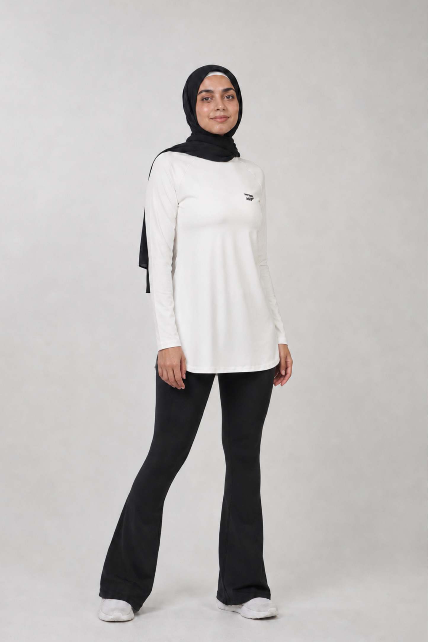 Essential Set - Off white with Black